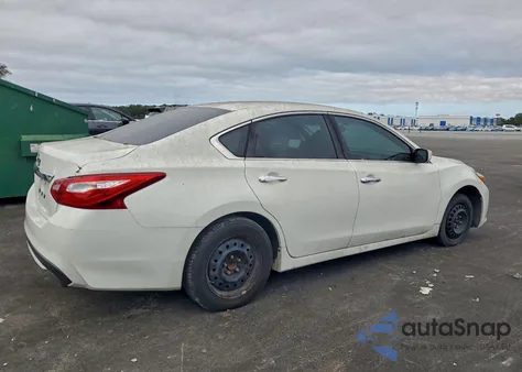 2017 Nissan Altima 2.5 z USA, uszkodzony, nr VIN 1N4AL3AP4HN353967